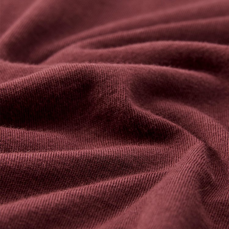 Bulk T-Shirt Supplier Red Fabric Detail